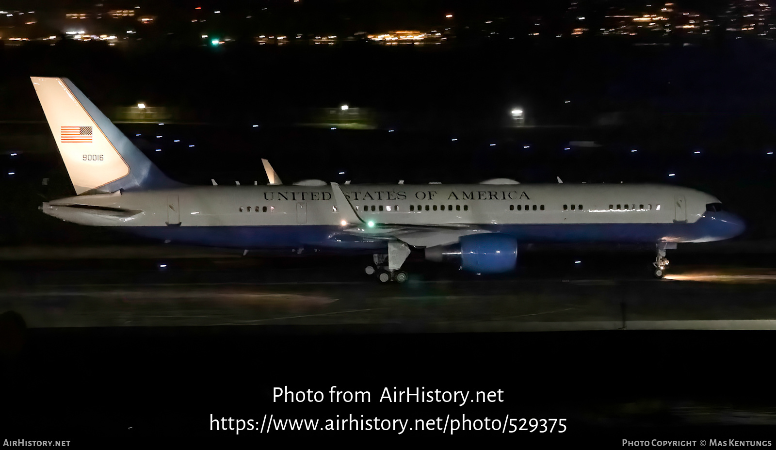 Aircraft Photo of 09-0016 / 90016 | Boeing C-32A (757-200) | USA - Air Force | AirHistory.net #529375