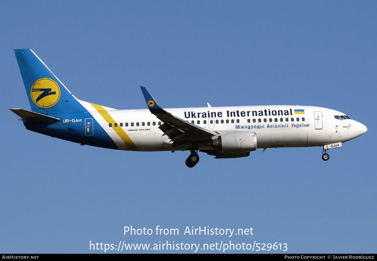 Aircraft Photo of UR-GAH | Boeing 737-32Q | Ukraine International Airlines | AirHistory.net #529613