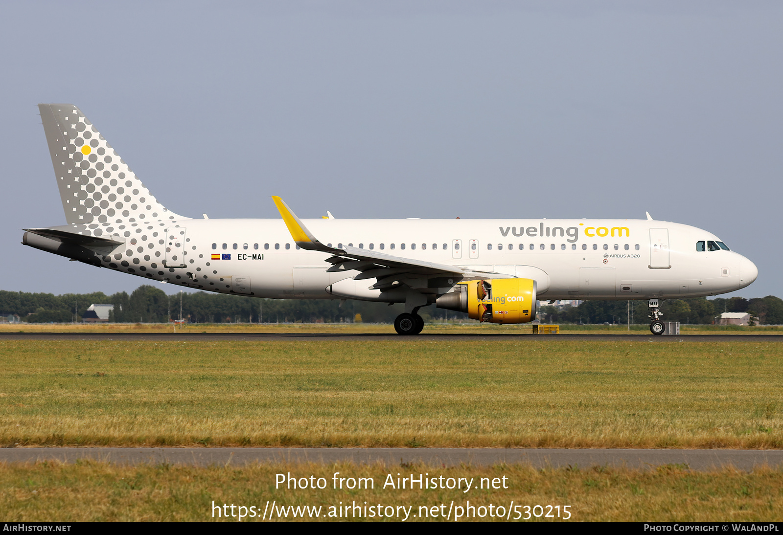 Aircraft Photo of EC-MAI | Airbus A320-214 | Vueling Airlines | AirHistory.net #530215