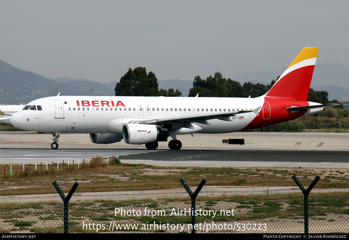 Aircraft Photo of EC-IZR | Airbus A320-214 | Iberia | AirHistory.net #530223