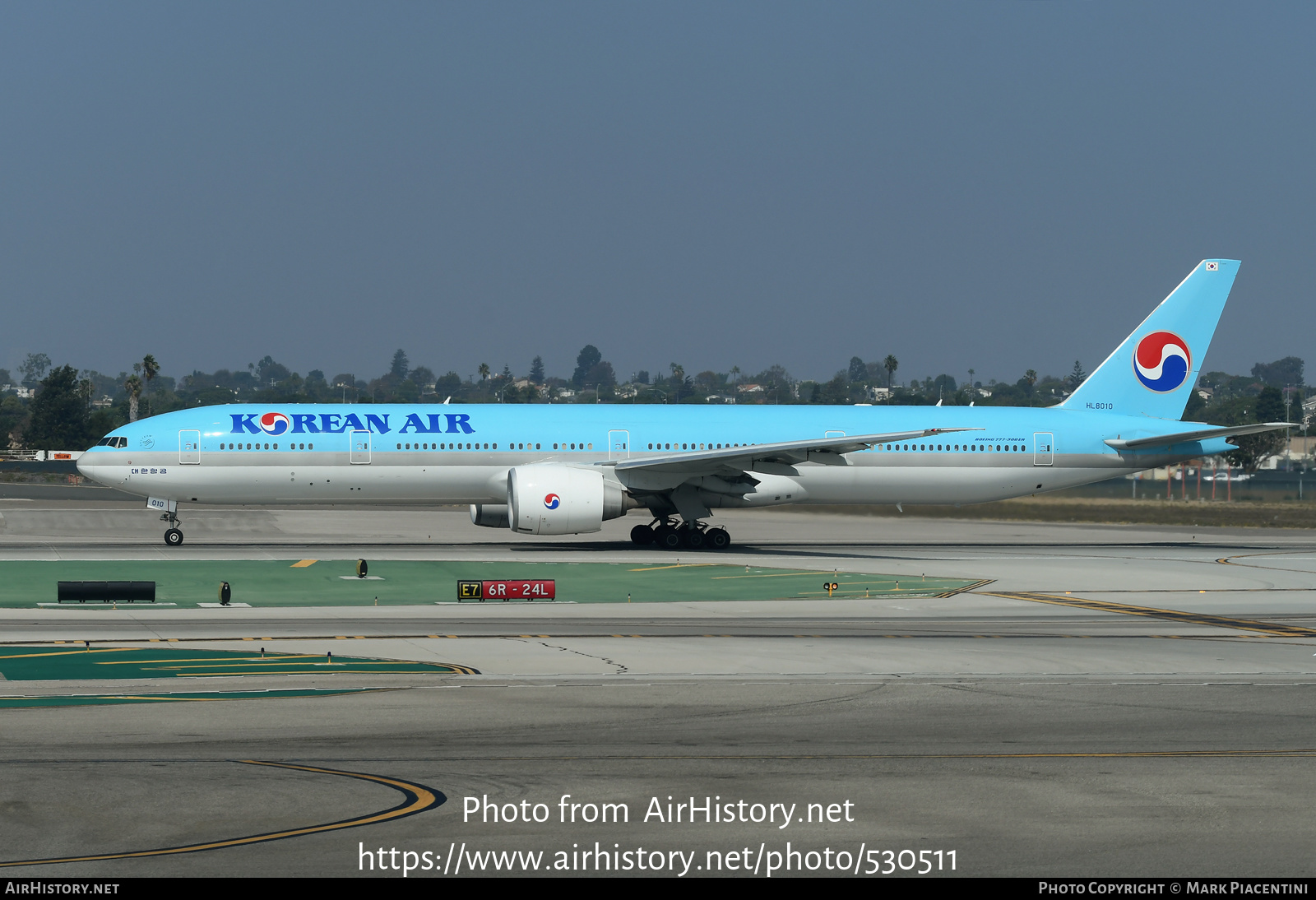 Aircraft Photo of HL8010 | Boeing 777-3B5/ER | Korean Air | AirHistory.net #530511