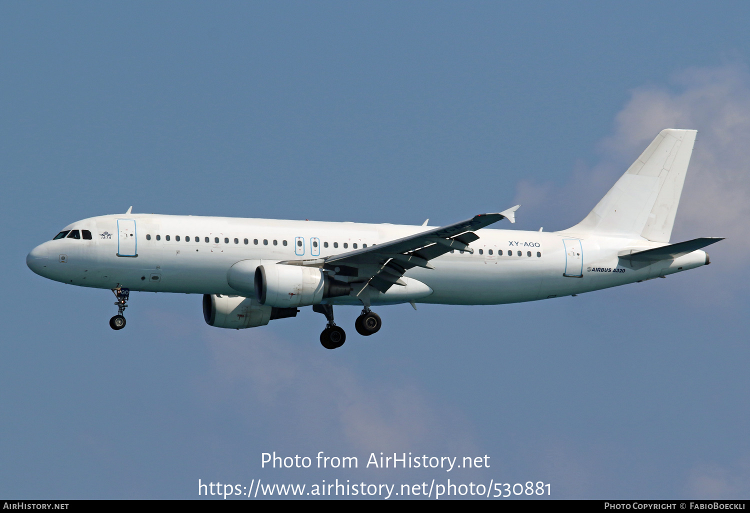 Aircraft Photo of XY-AGO | Airbus A320-214 | AirHistory.net #530881