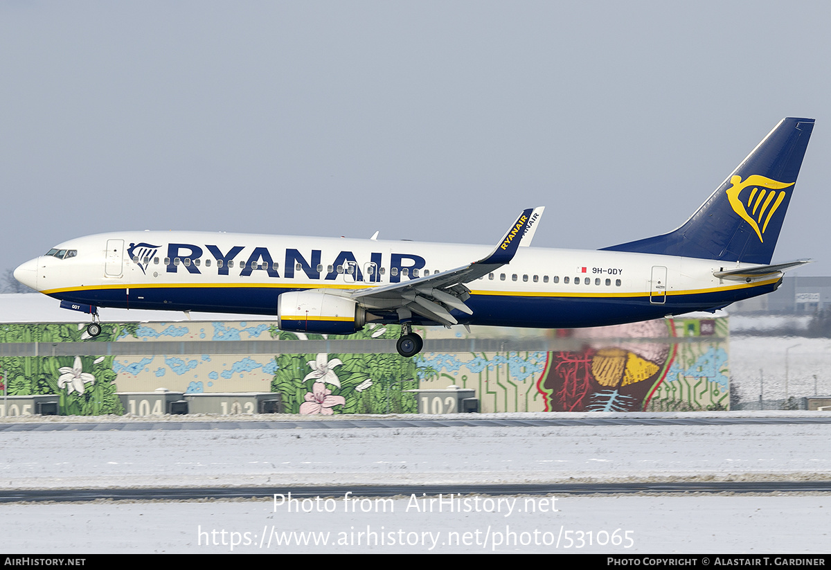 Aircraft Photo of 9H-QDY | Boeing 737-800 | Ryanair | AirHistory.net #531065