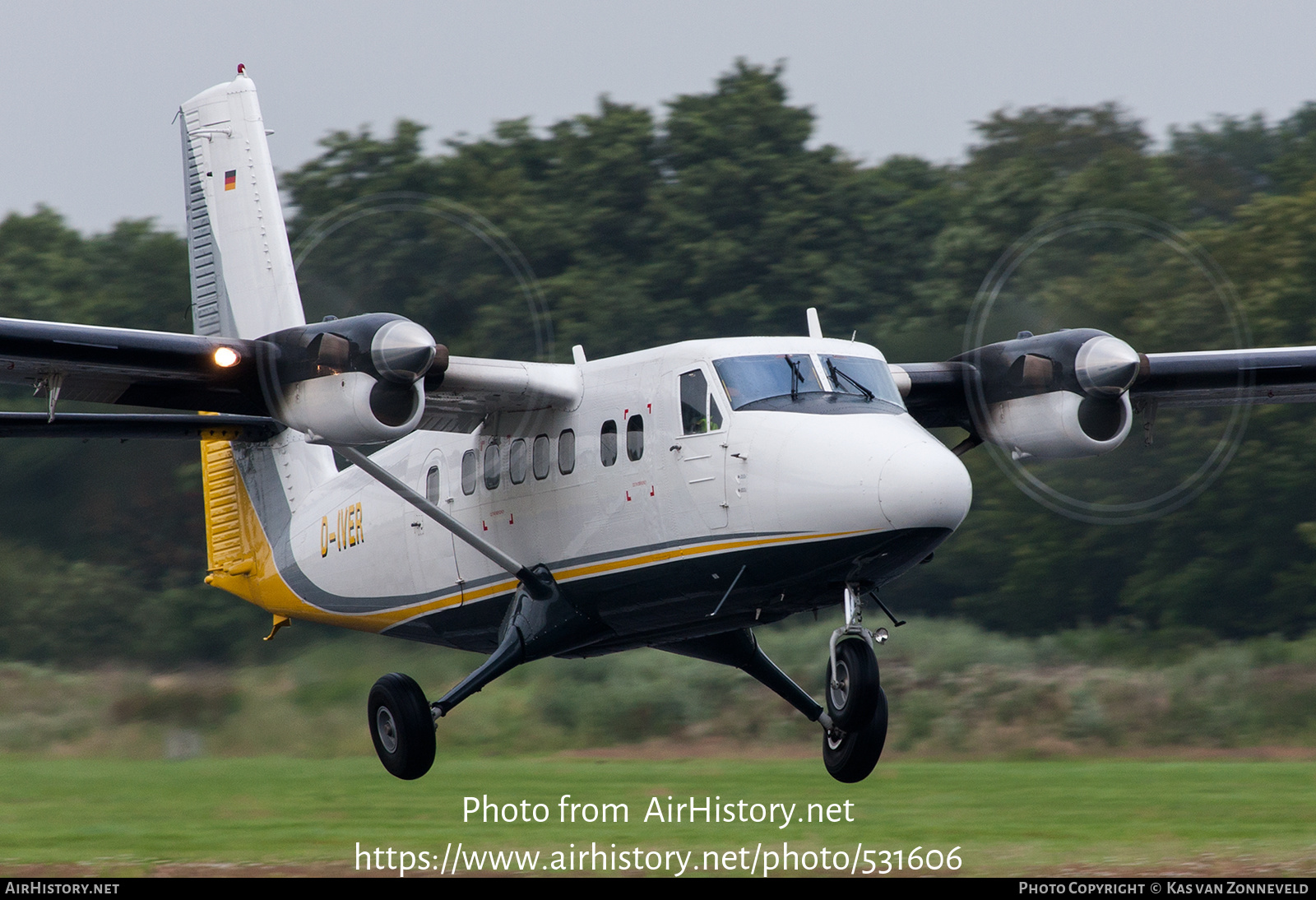 Aircraft Photo of D-IVER | De Havilland Canada DHC-6-300 Twin Otter | Businesswings | AirHistory.net #531606