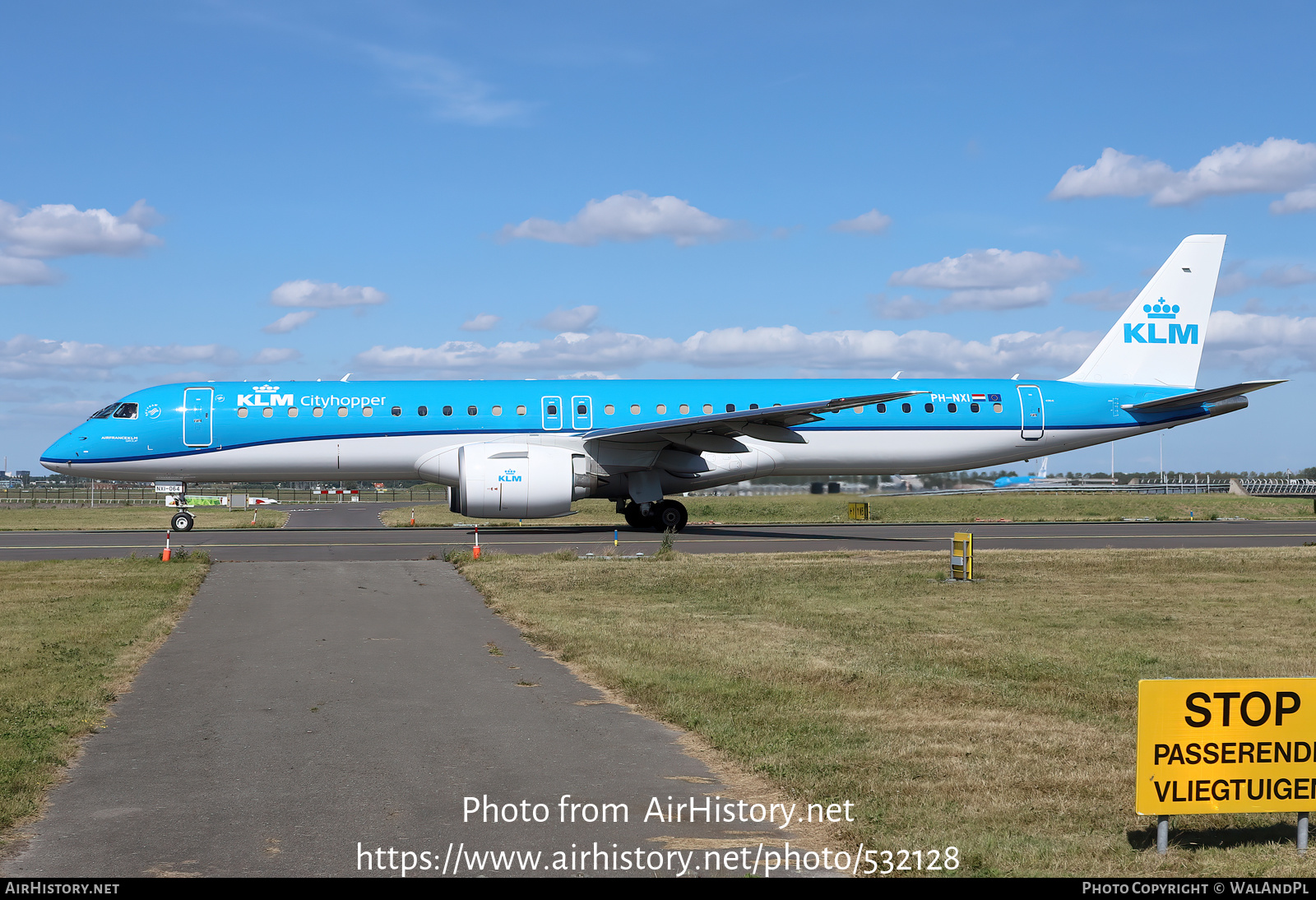 Aircraft Photo of PH-NXI | Embraer 195-E2 (ERJ-190-400) | KLM Cityhopper | AirHistory.net #532128