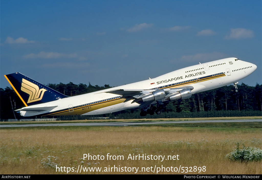 Aircraft Photo of N117KC | Boeing 747-312 | Singapore Airlines | AirHistory.net #532898