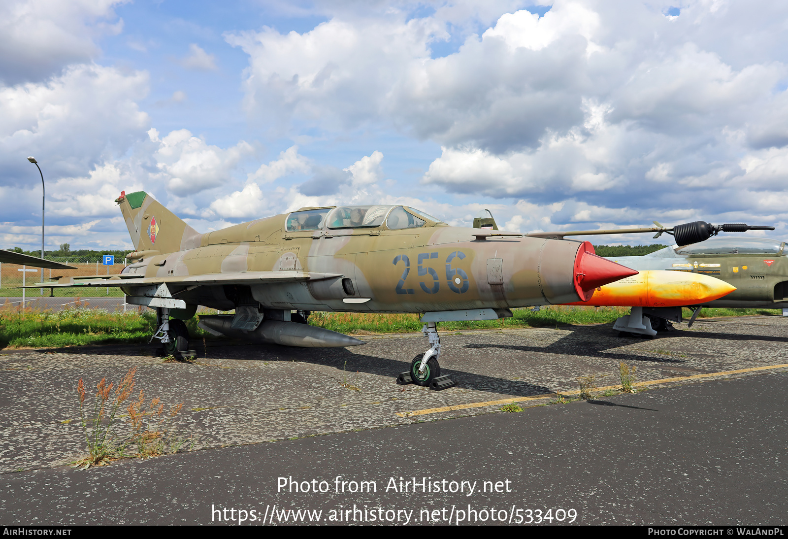 Aircraft Photo of 256 | Mikoyan-Gurevich MiG-21UM | East Germany - Air Force | AirHistory.net #533409