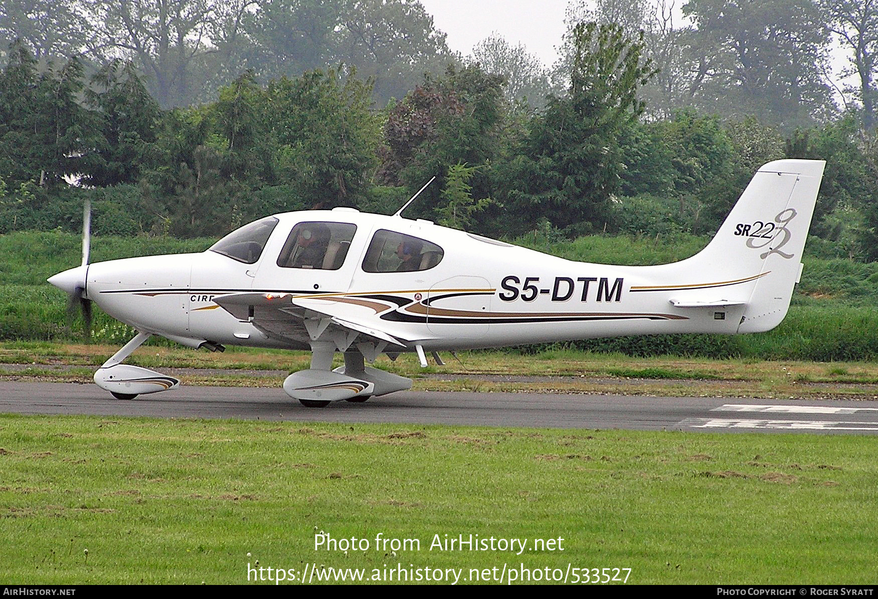 Aircraft Photo of S5-DTM | Cirrus SR-22 G2 | AirHistory.net #533527