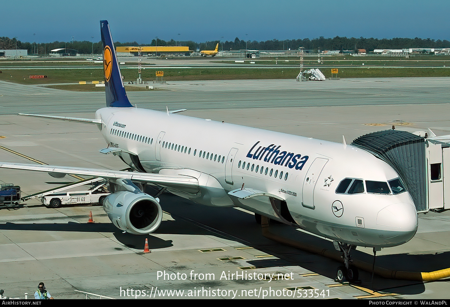 Aircraft Photo of D-AIDF | Airbus A321-231 | Lufthansa | AirHistory.net #533541