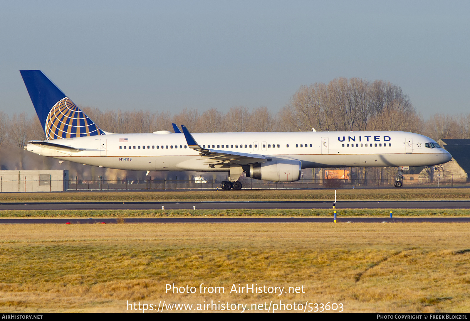 Aircraft Photo of N14118 | Boeing 757-224 | United Airlines | AirHistory.net #533603