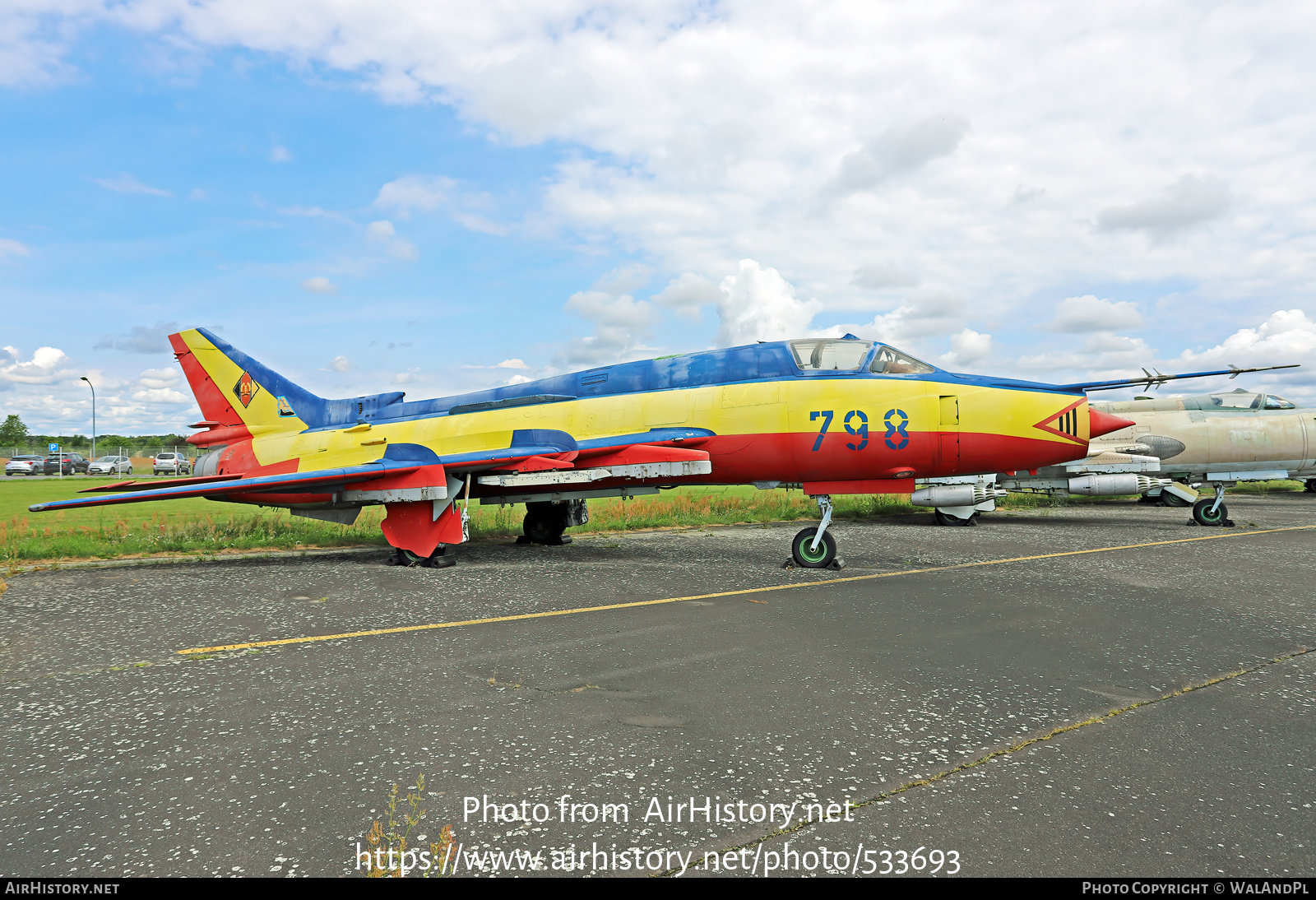 Aircraft Photo of 798 | Sukhoi Su-22M4 | East Germany - Air Force | AirHistory.net #533693