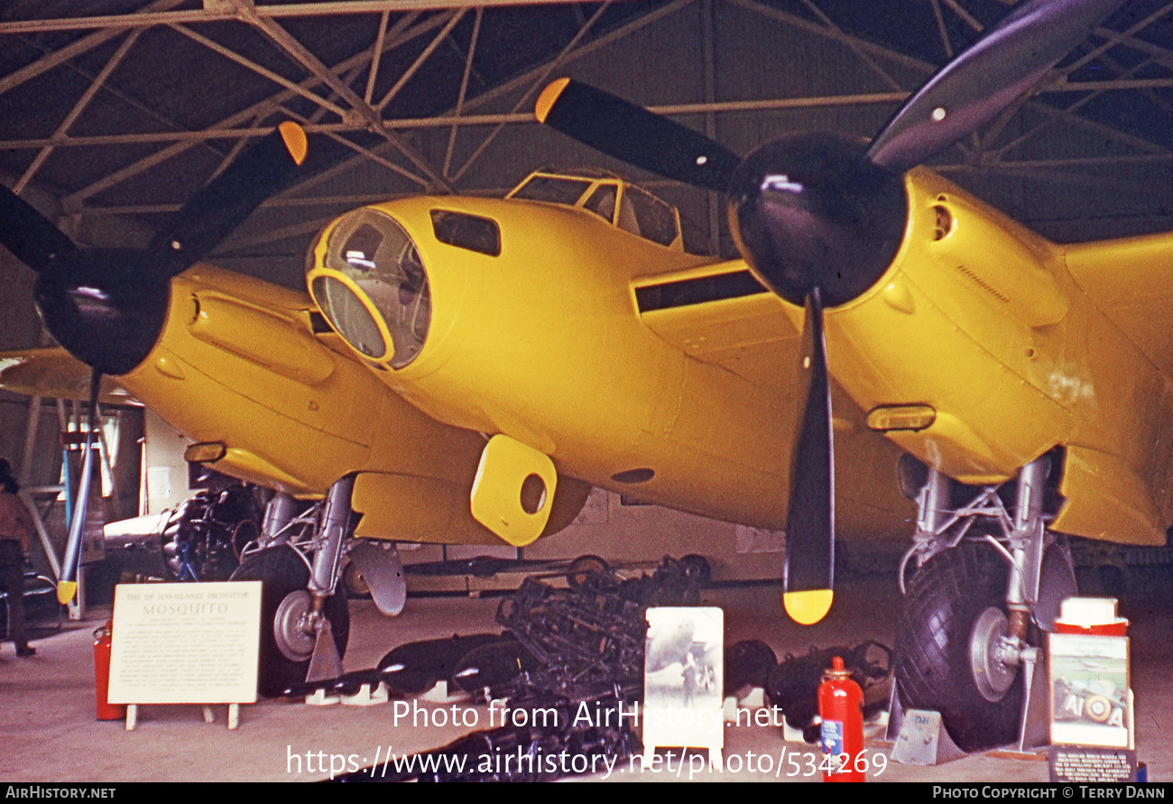 Aircraft Photo of W4050 | De Havilland D.H. 98 Mosquito Prototype | UK - Air Force | AirHistory.net #534269