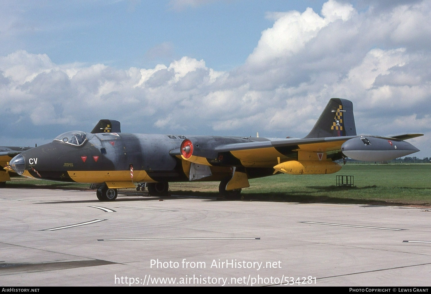 Aircraft Photo of WJ715 | English Electric Canberra TT18 | UK - Air Force | AirHistory.net #534281