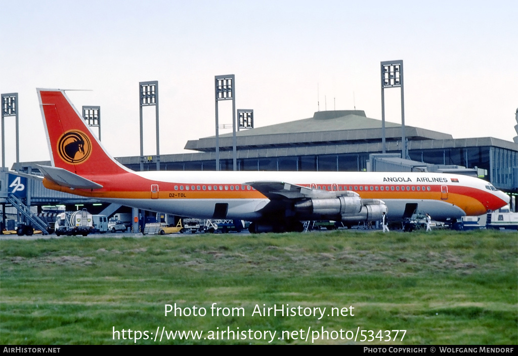 Aircraft Photo of D2-TOL | Boeing 707-347C | TAAG Angola Airlines - Linhas Aéreas de Angola | AirHistory.net #534377