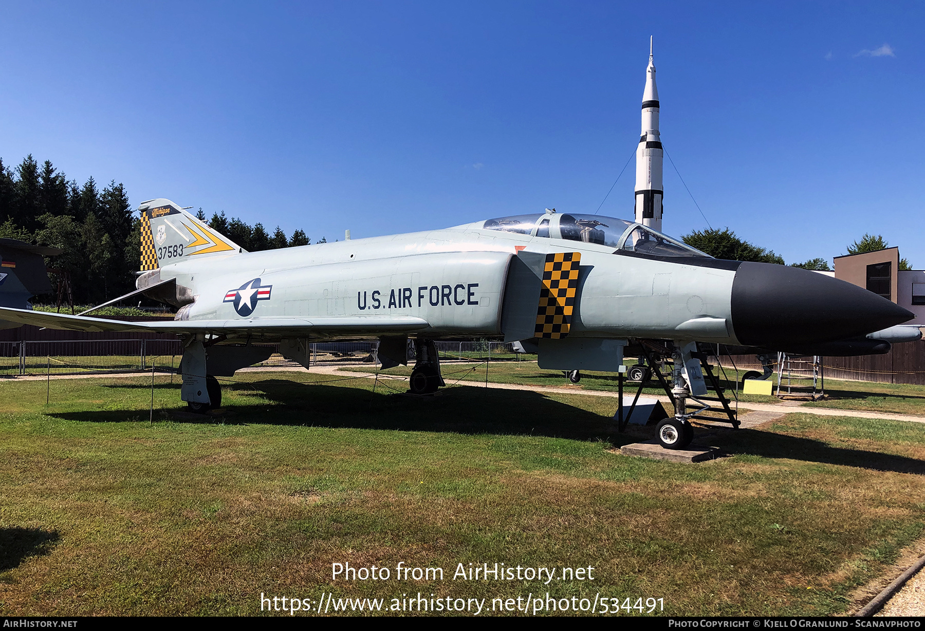 Aircraft Photo of 63-7583 / 37583 | McDonnell F-4C Phantom II | USA - Air Force | AirHistory.net #534491