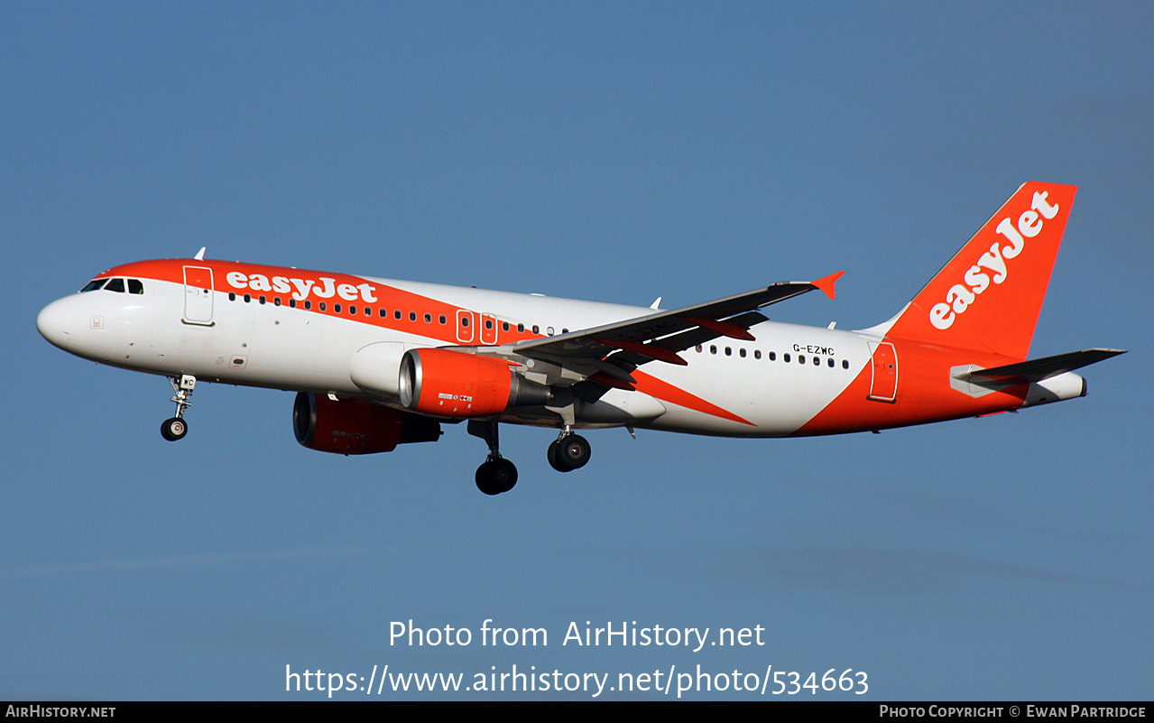 Aircraft Photo of G-EZWC | Airbus A320-214 | EasyJet | AirHistory.net #534663