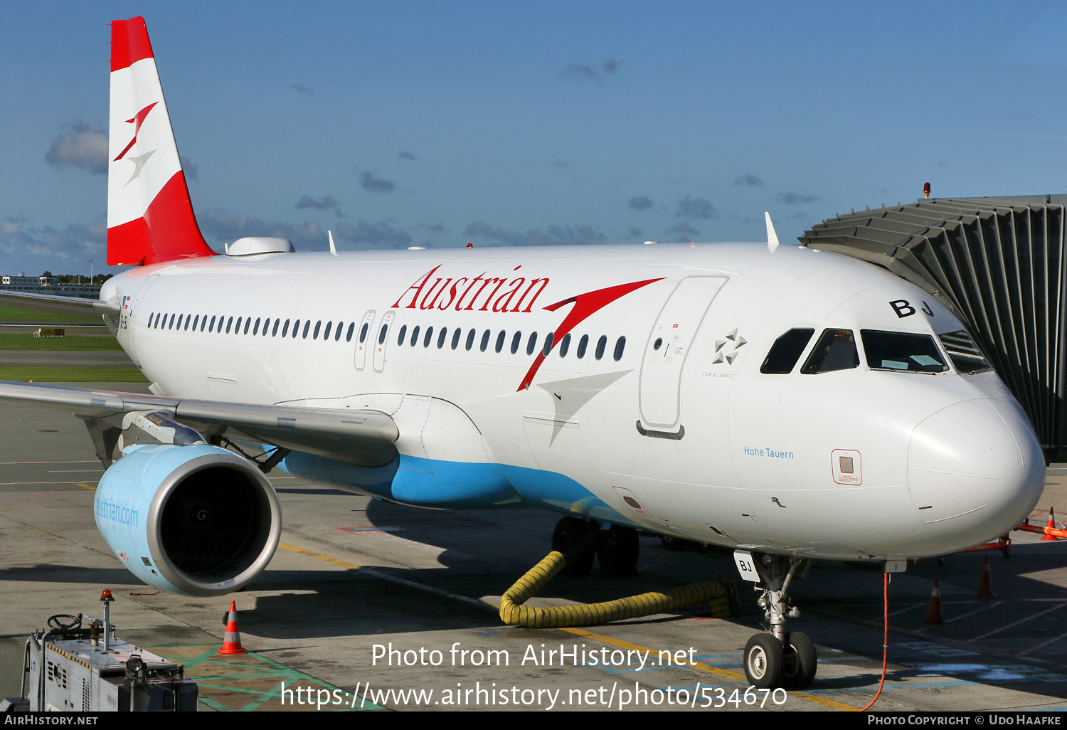 Aircraft Photo of OE-LBJ | Airbus A320-214 | Austrian Airlines | AirHistory.net #534670