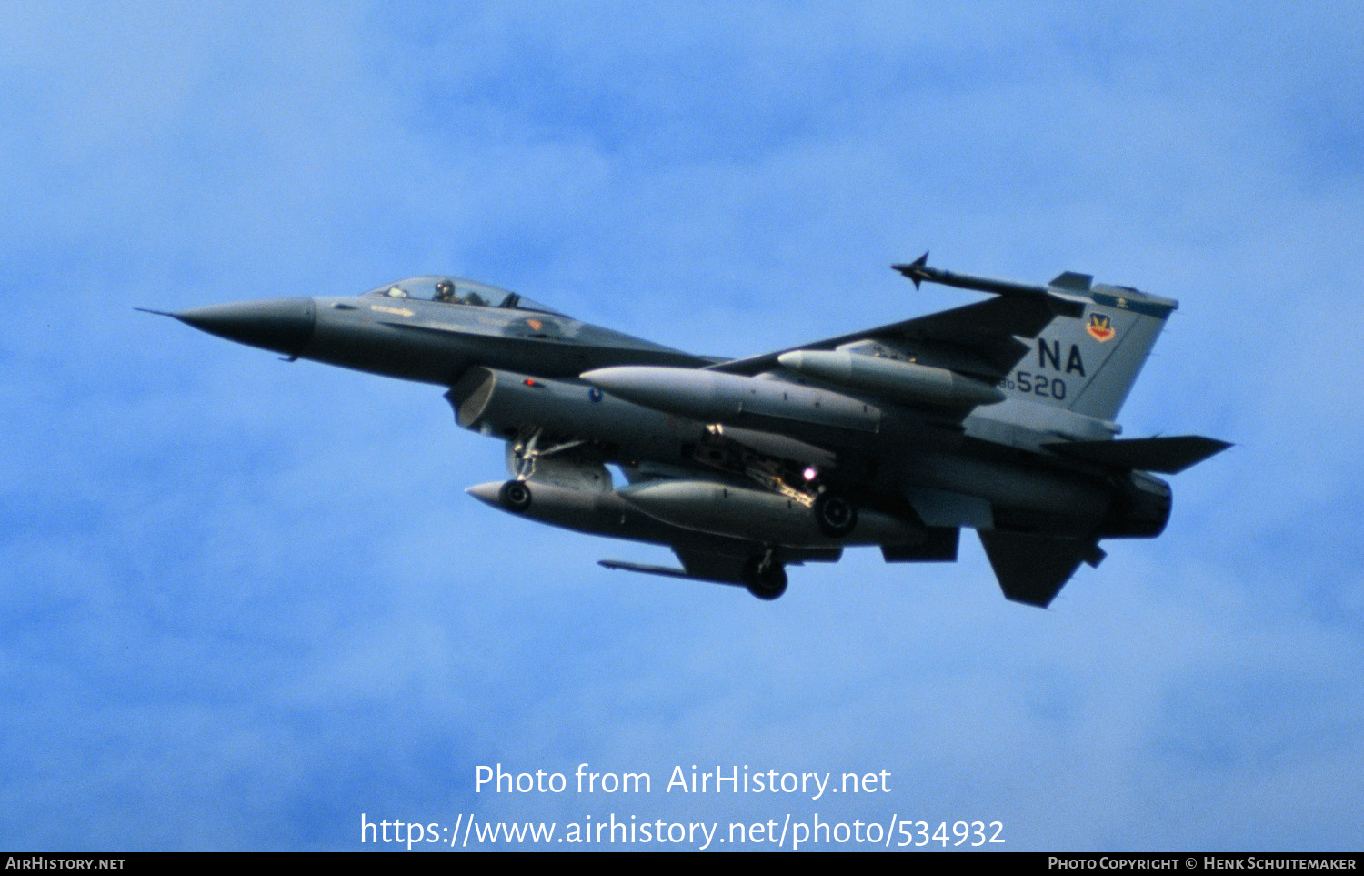 Aircraft Photo of 80-0520 / AF80-520 | General Dynamics F-16A Fighting Falcon | USA - Air Force | AirHistory.net #534932