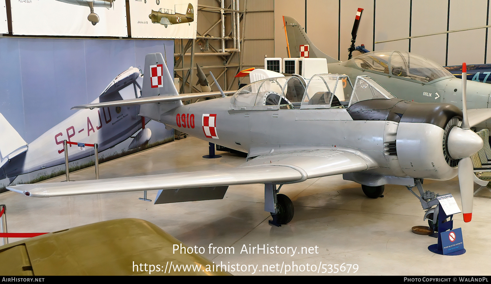 Aircraft Photo of 0910 | PZL-Mielec TS-8B Bies | Poland - Air Force | AirHistory.net #535679