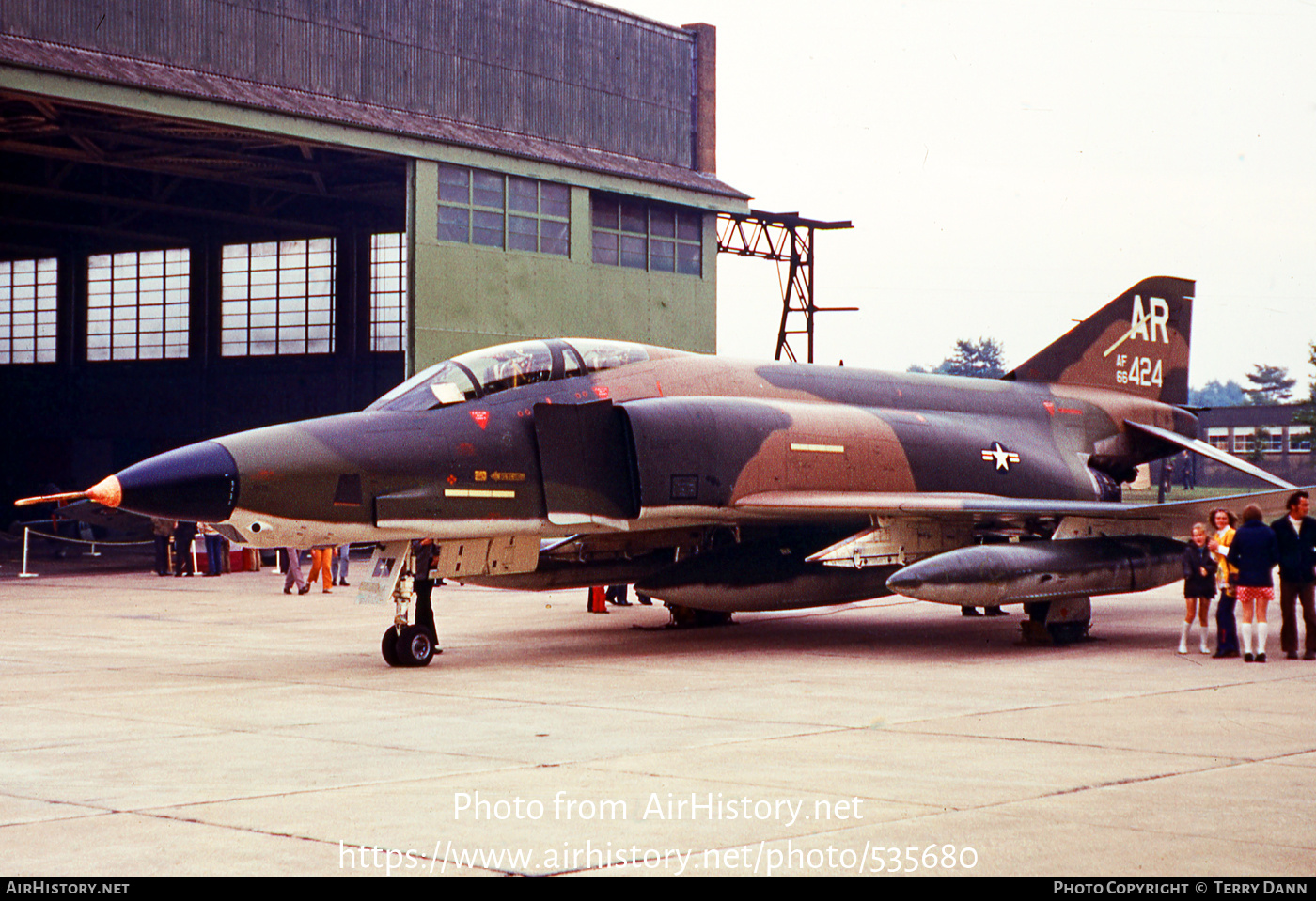 Aircraft Photo of 66-0424 / AF66-424 | McDonnell Douglas RF-4C Phantom II | USA - Air Force | AirHistory.net #535680