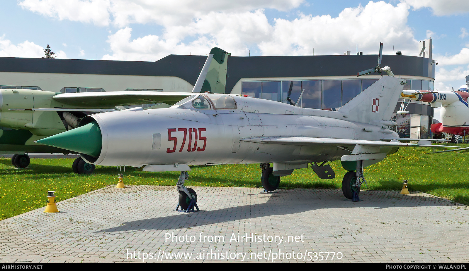 Aircraft Photo of 5705 | Mikoyan-Gurevich MiG-21PFM | Poland - Air Force | AirHistory.net #535770