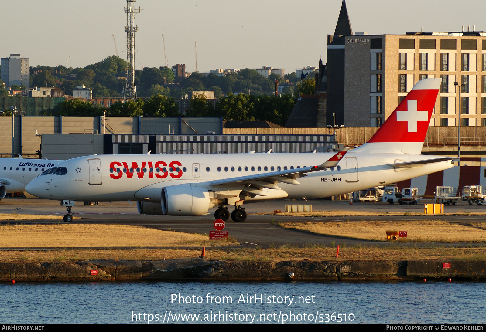 Aircraft Photo of HB-JBH | Bombardier CSeries CS100 (BD-500-1A10) | Swiss International Air Lines | AirHistory.net #536510