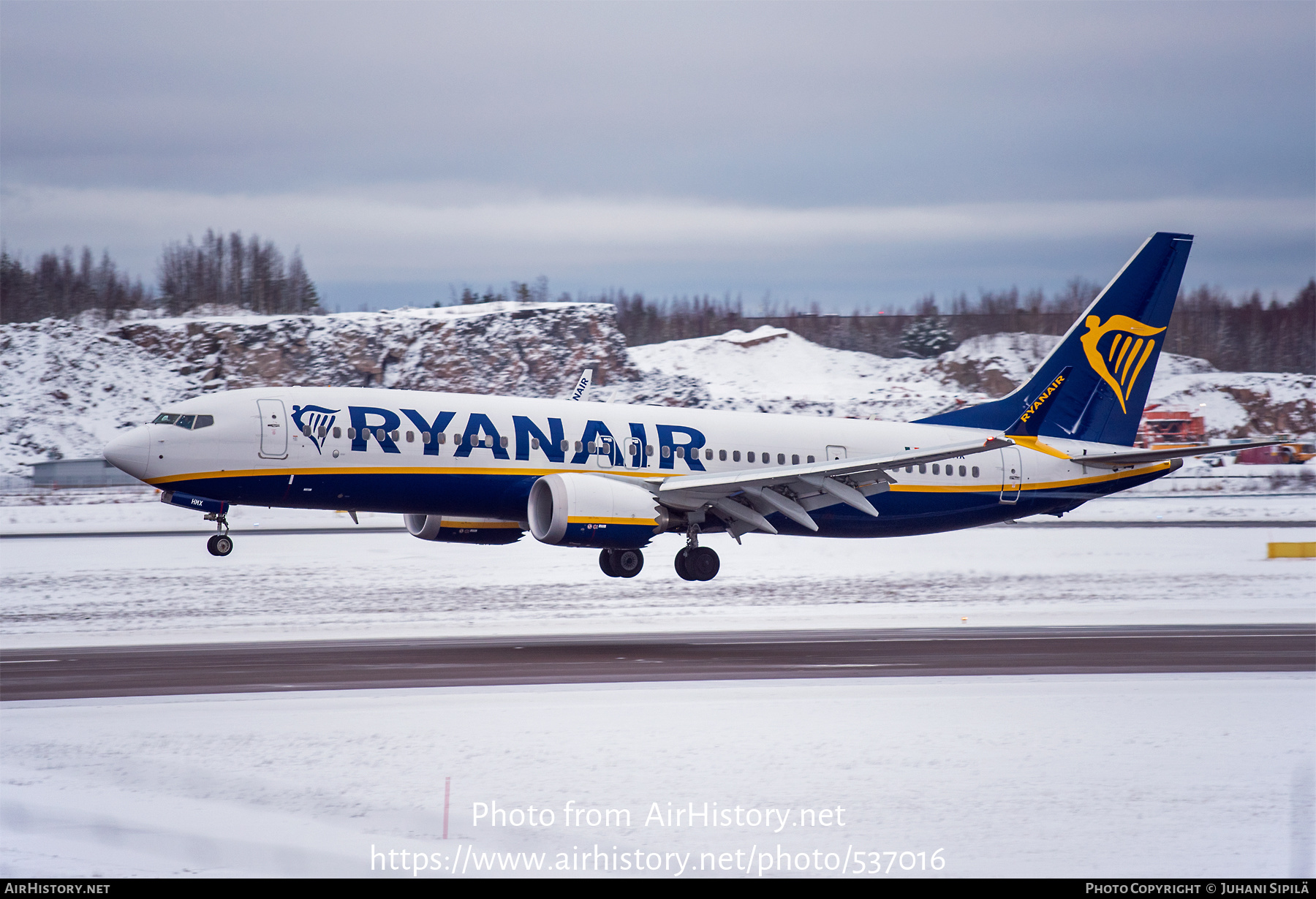 Aircraft Photo of EI-HMX | Boeing 737-8200 Max 200 | Ryanair | AirHistory.net #537016