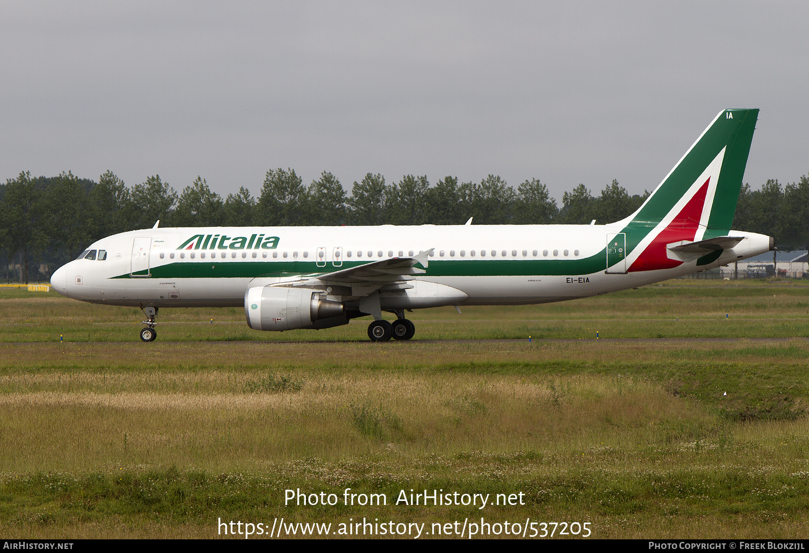 Aircraft Photo of EI-EIA | Airbus A320-216 | Alitalia | AirHistory.net #537205