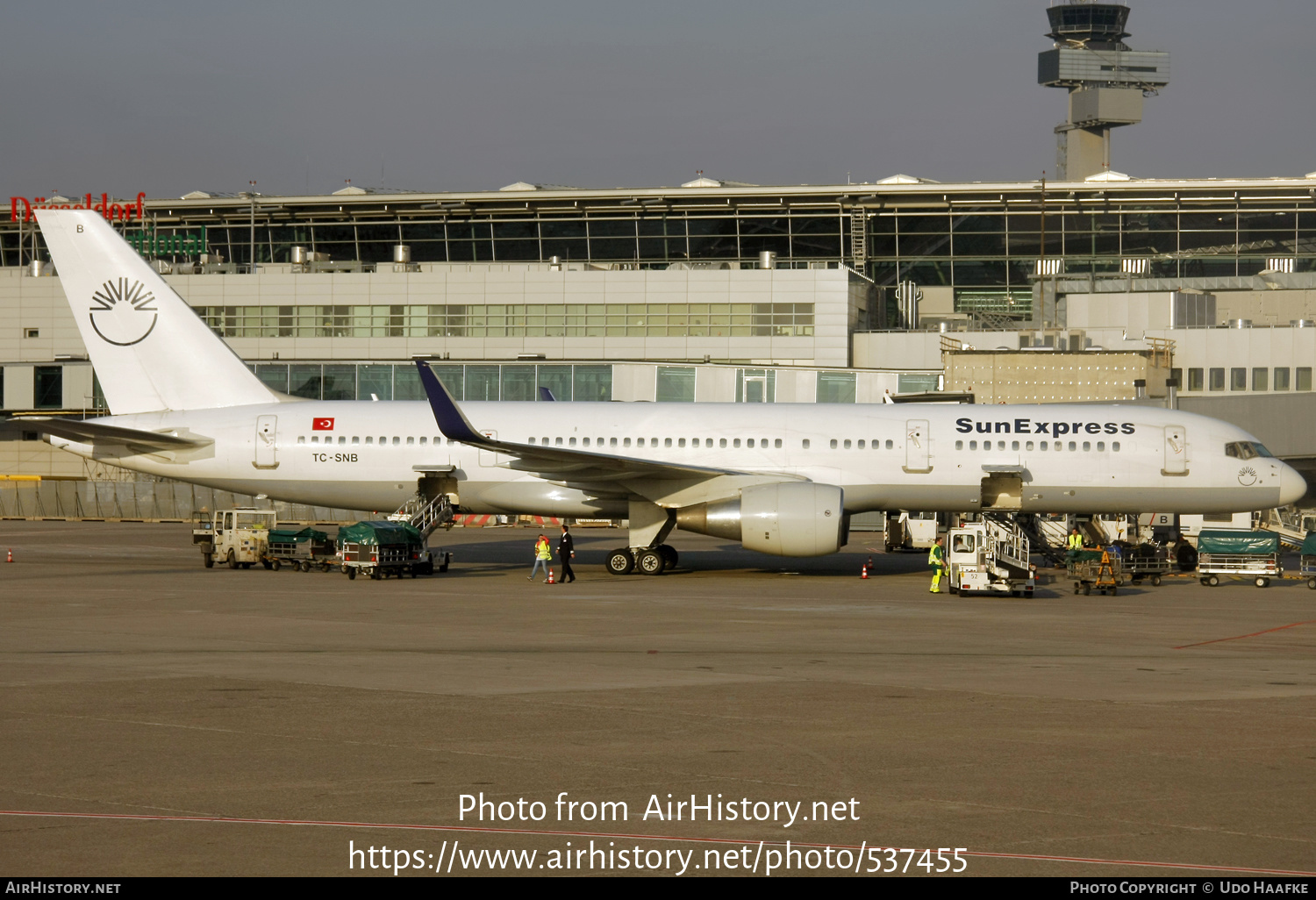 Aircraft Photo of TC-SNB | Boeing 757-2Q8 | SunExpress | AirHistory.net #537455