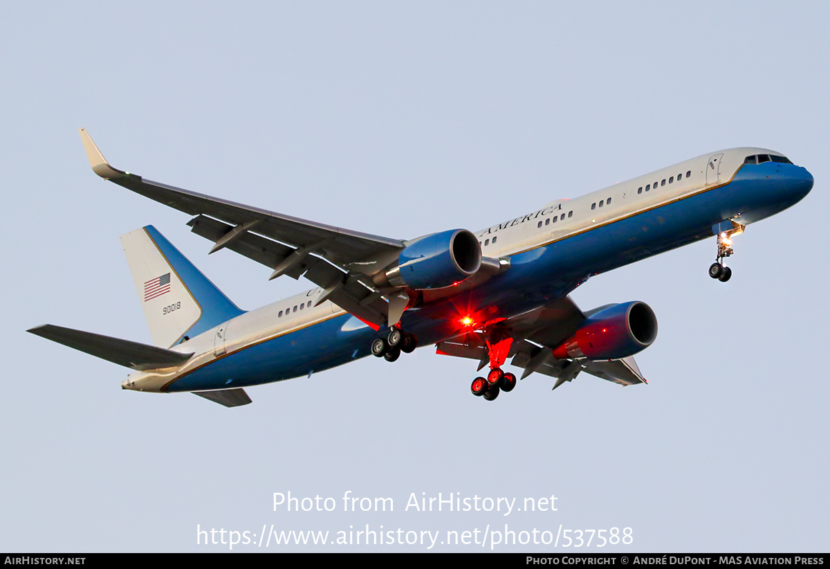 Aircraft Photo of 19-0018 | Boeing C-32A (757-200) | USA - Air Force | AirHistory.net #537588