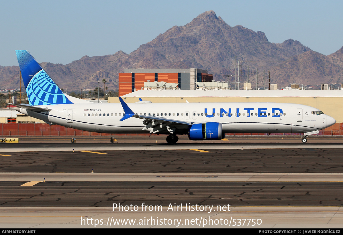 Aircraft Photo of N37527 | Boeing 737-9 Max 9 | United Airlines | AirHistory.net #537750