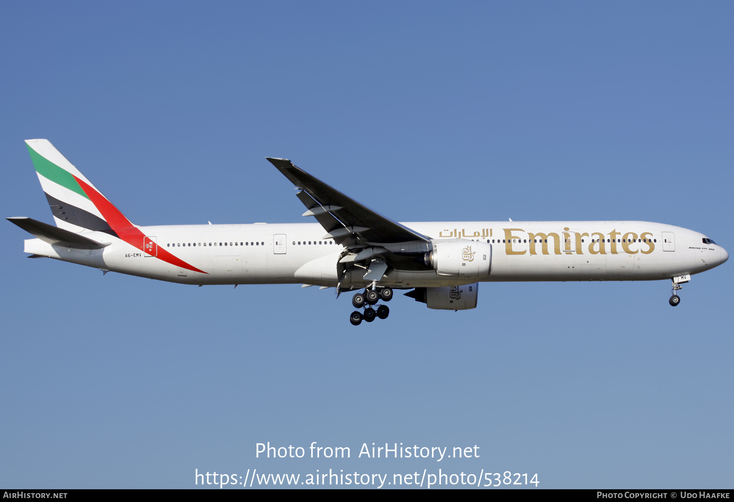 Aircraft Photo of A6-EMV | Boeing 777-31H | Emirates | AirHistory.net #538214