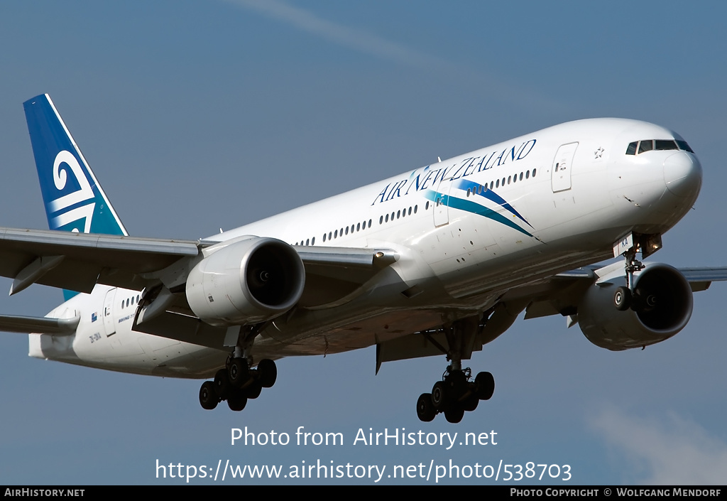 Aircraft Photo Of ZK-OKA | Boeing 777-219/ER | Air New Zealand ...