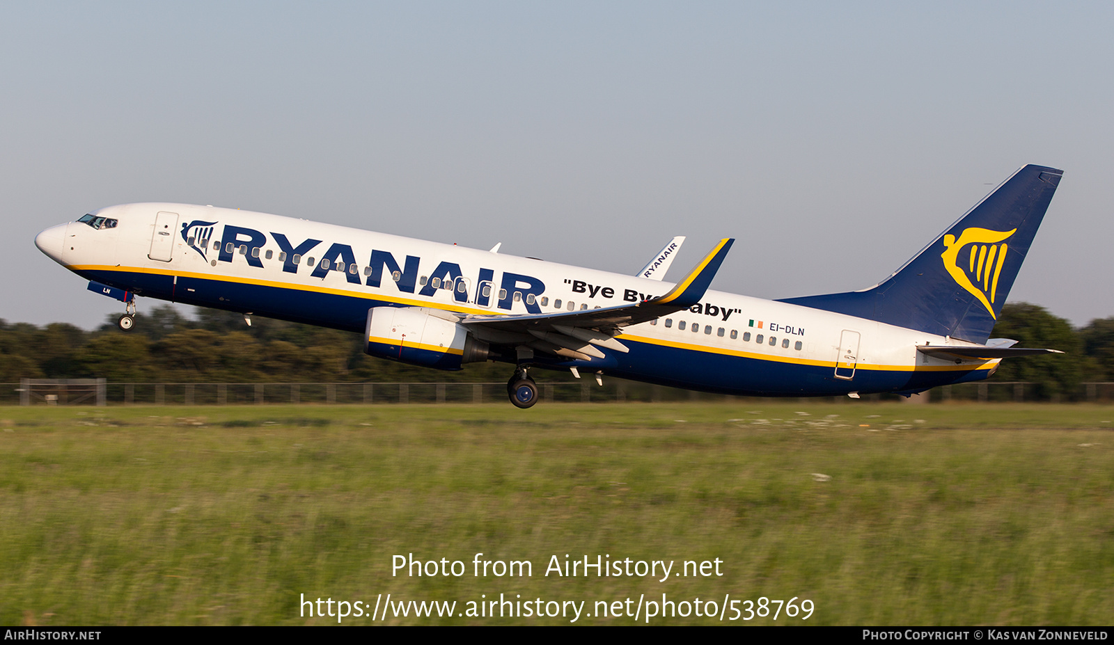 Aircraft Photo of EI-DLN | Boeing 737-8AS | Ryanair | AirHistory.net #538769