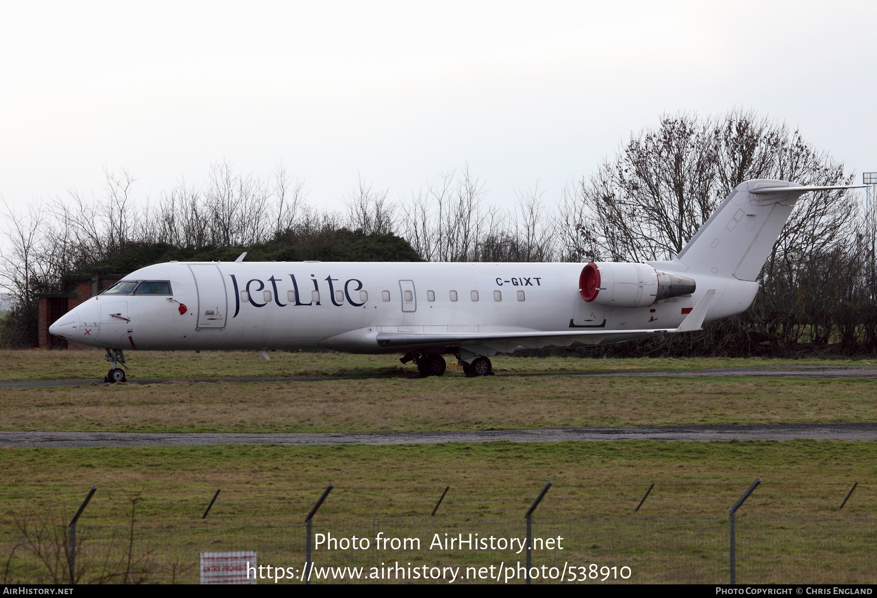 Aircraft Photo of C-GIXT | Bombardier CRJ-200ER (CL-600-2B19) | JetLite | AirHistory.net #538910