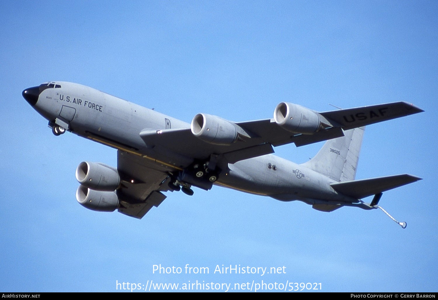 Aircraft Photo of 63-8025 / 38025 | Boeing KC-135R Stratotanker | USA - Air Force | AirHistory.net #539021