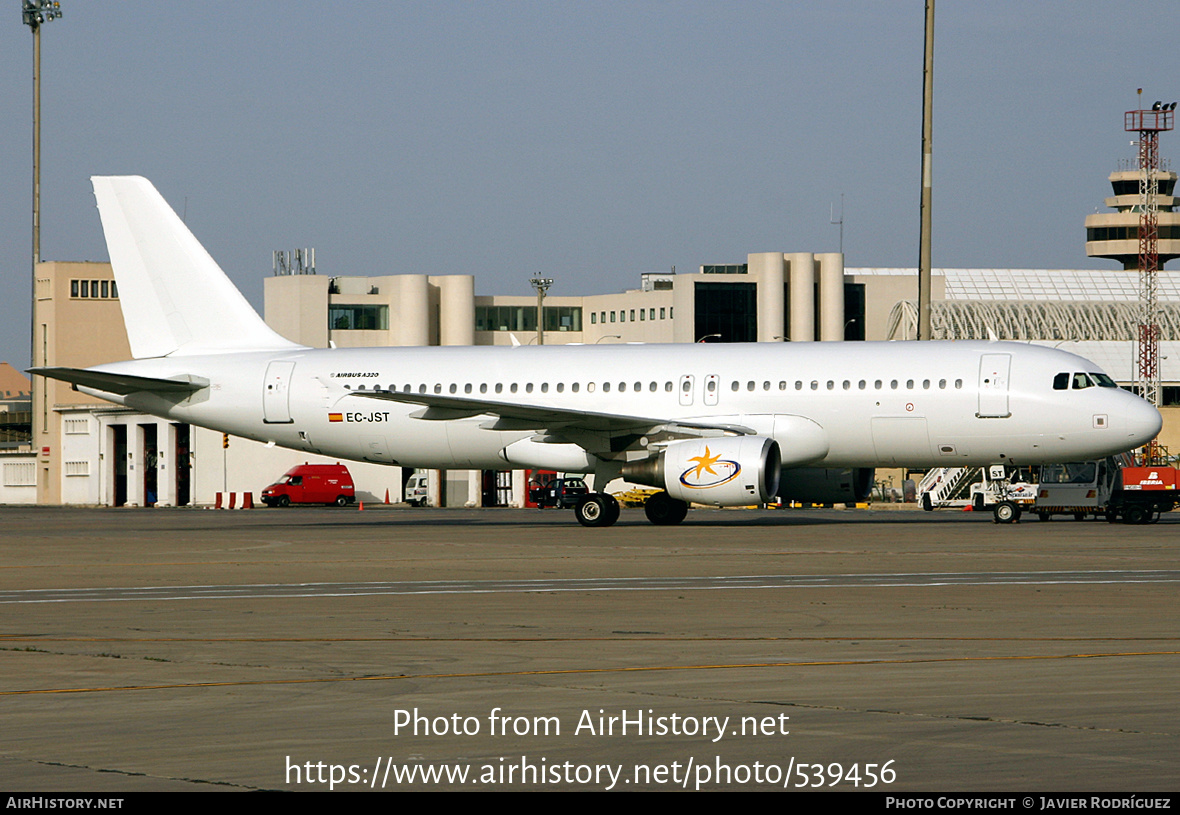 Aircraft Photo of EC-JST | Airbus A320-214 | AirHistory.net #539456