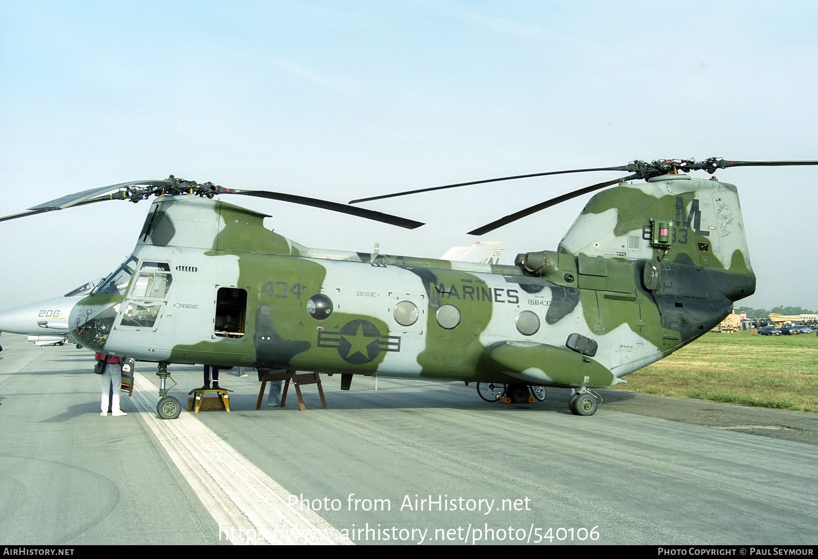 Aircraft Photo of 156433 / 6433 | Boeing Vertol CH-46D Sea Knight | USA - Marines | AirHistory.net #540106