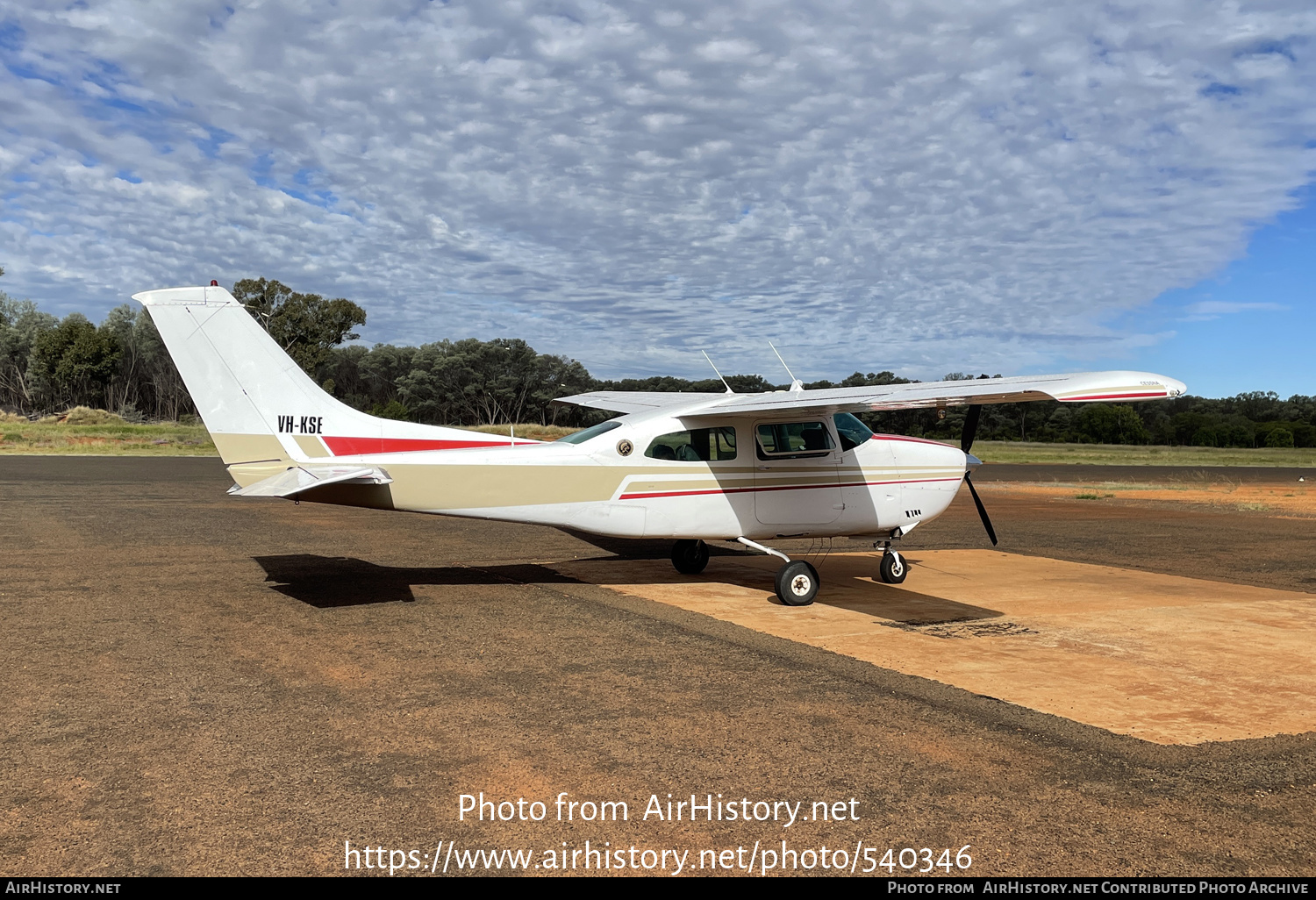 Aircraft Photo of VH-KSE | Cessna 210M Centurion II | AirHistory.net #540346