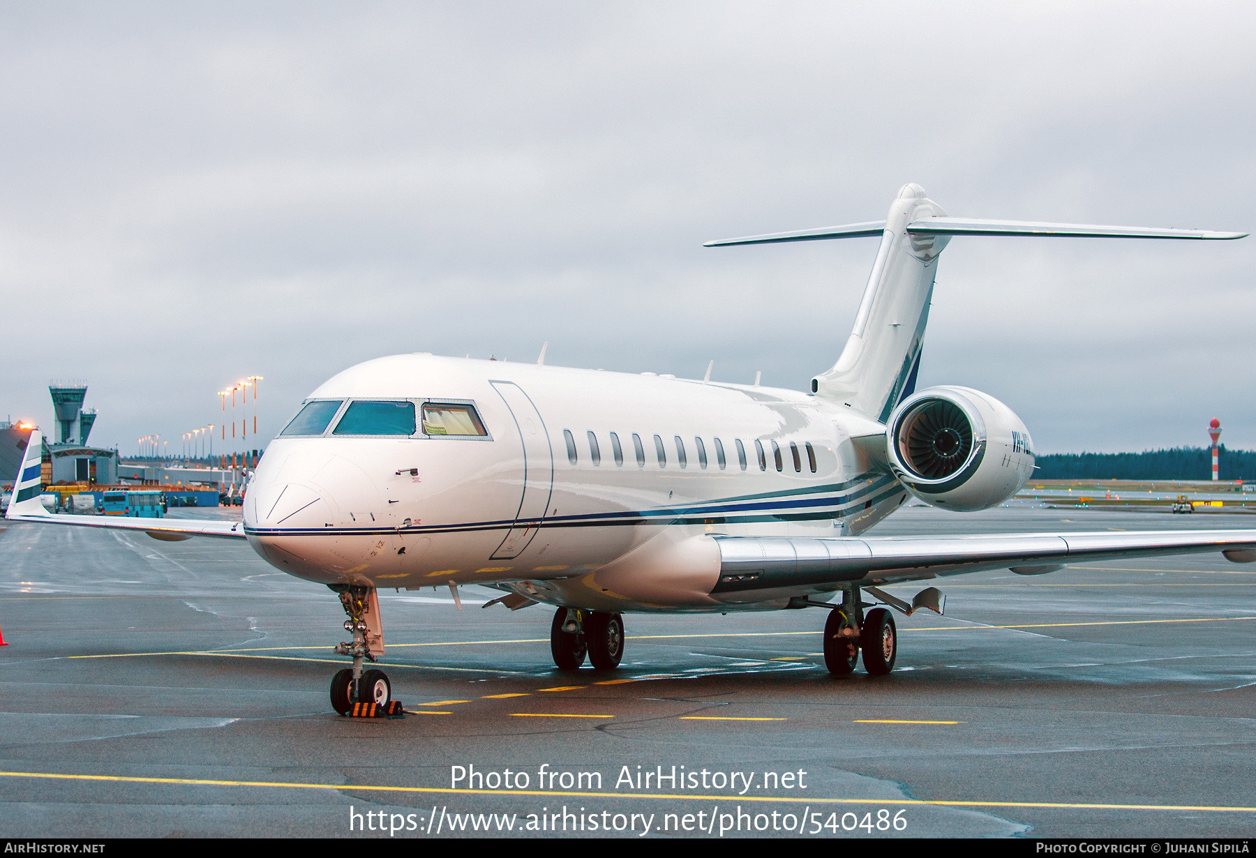 Aircraft Photo of VH-VGX | Bombardier Global Express (BD-700-1A10 ...