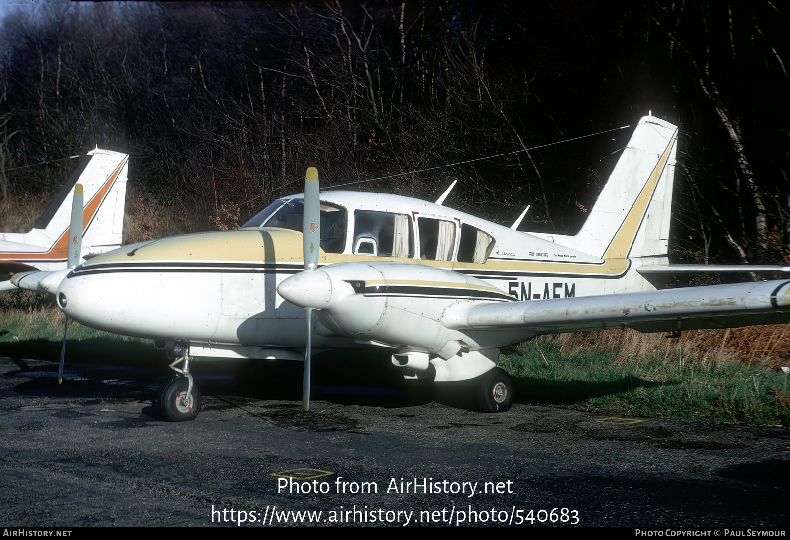 Aircraft Photo of 5N-AEM | Piper PA-23-250 Aztec D | AirHistory.net #540683