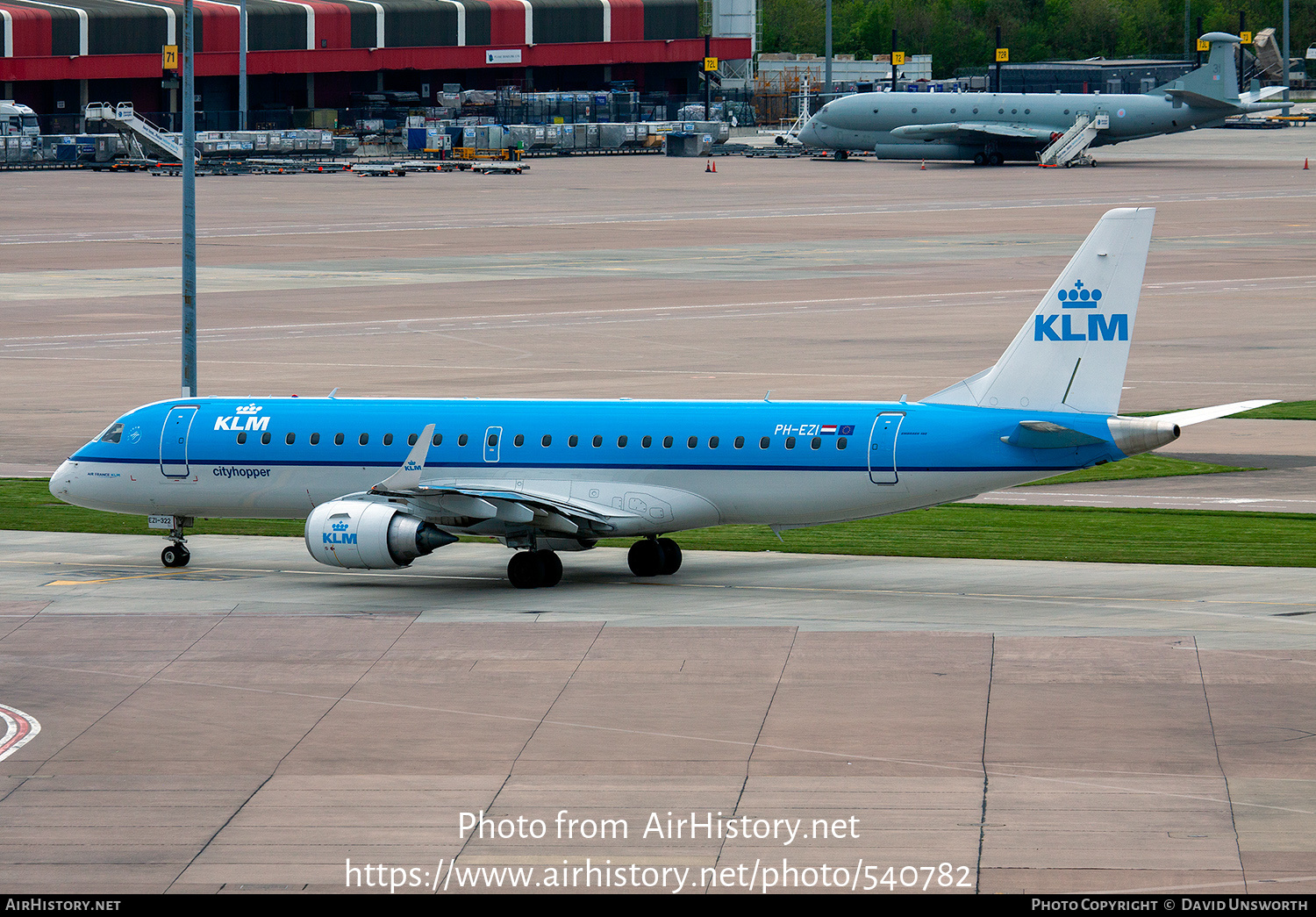 Aircraft Photo of PH-EZI | Embraer 190STD (ERJ-190-100STD) | KLM Cityhopper | AirHistory.net #540782