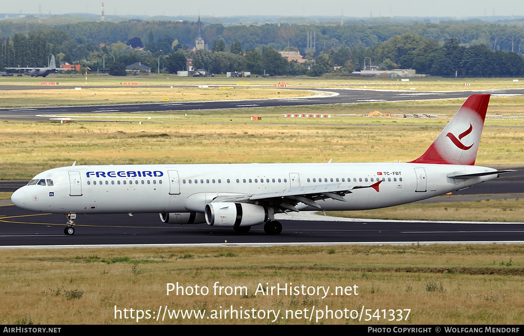 Aircraft Photo of TC-FBT | Airbus A321-131 | Freebird Airlines | AirHistory.net #541337