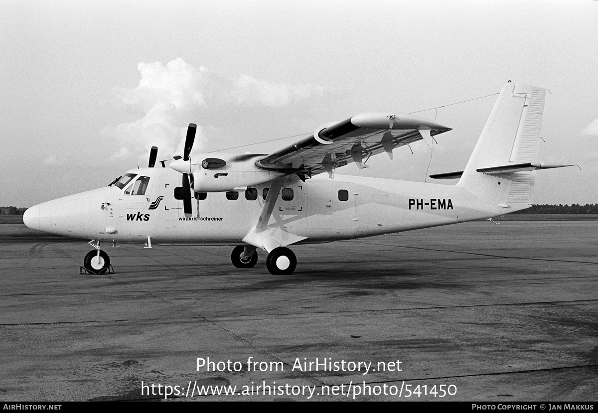 Aircraft Photo of PH-EMA | De Havilland Canada DHC-6-300 Twin Otter | WKS - Wirakris Schreiner | AirHistory.net #541450