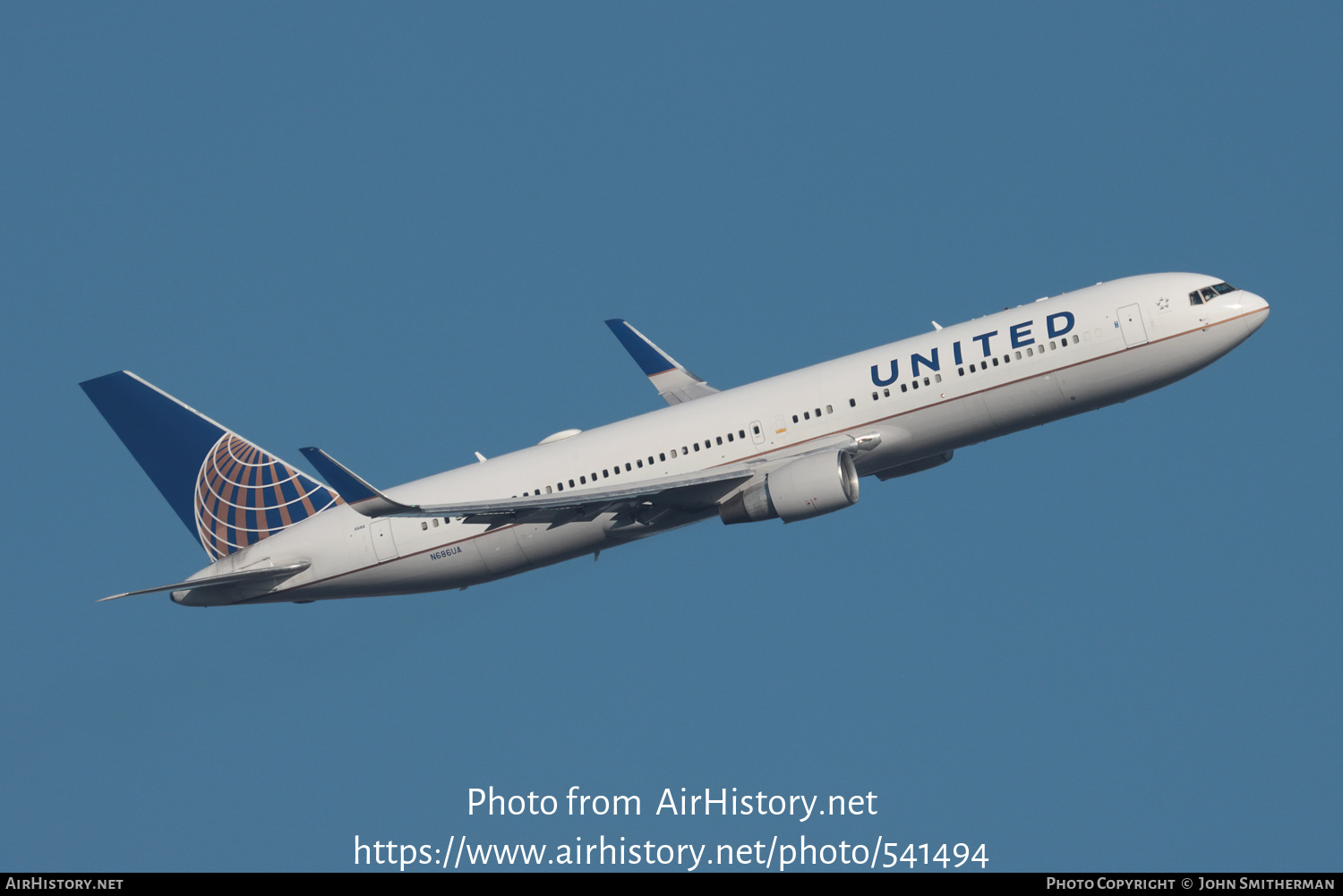 Aircraft Photo of N686UA | Boeing 767-3CB/ER | United Airlines | AirHistory.net #541494