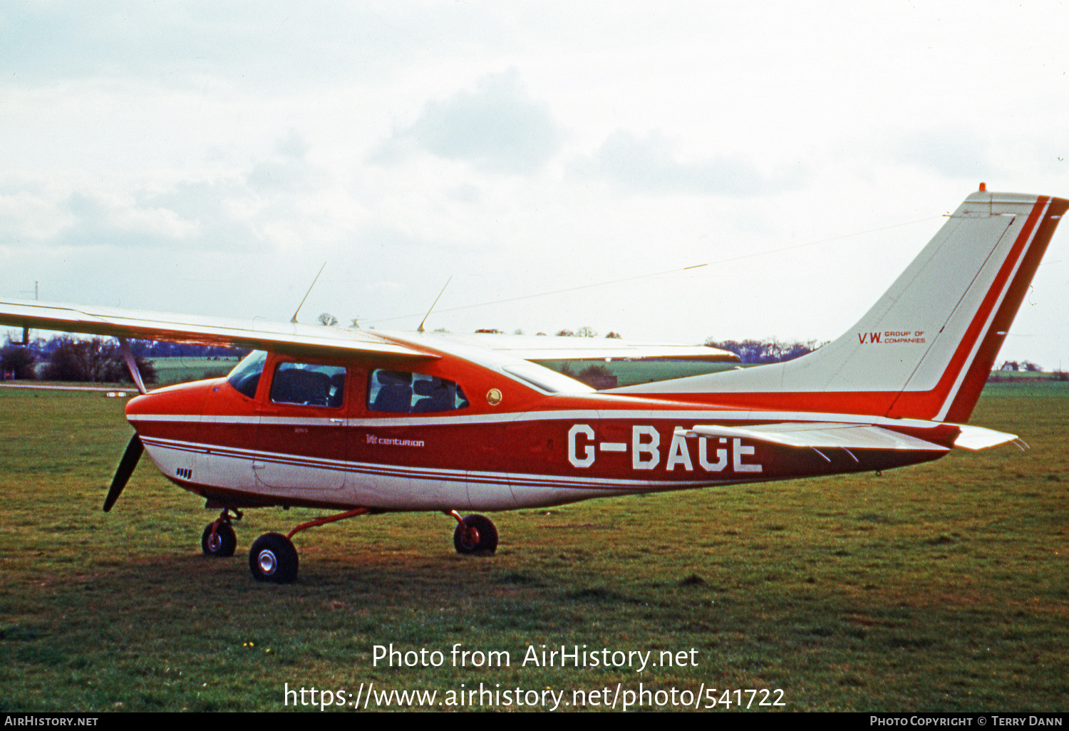 Aircraft Photo of G-BAGE | Cessna T210L Turbo Centurion | VW Group of Companies | AirHistory.net #541722