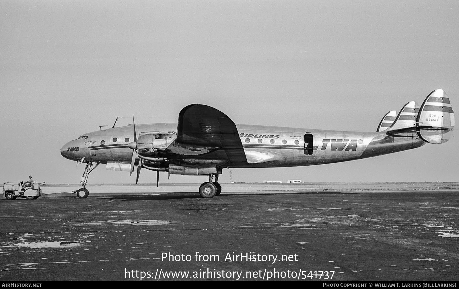 Aircraft Photo of N86517 | Lockheed L-049 Constellation | Trans World Airlines - TWA | AirHistory.net #541737