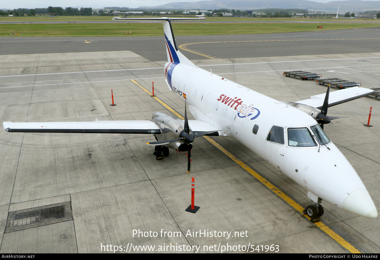 Aircraft Photo of EC-HCF | Embraer EMB-120RT(F) Brasilia | Swiftair | AirHistory.net #541963