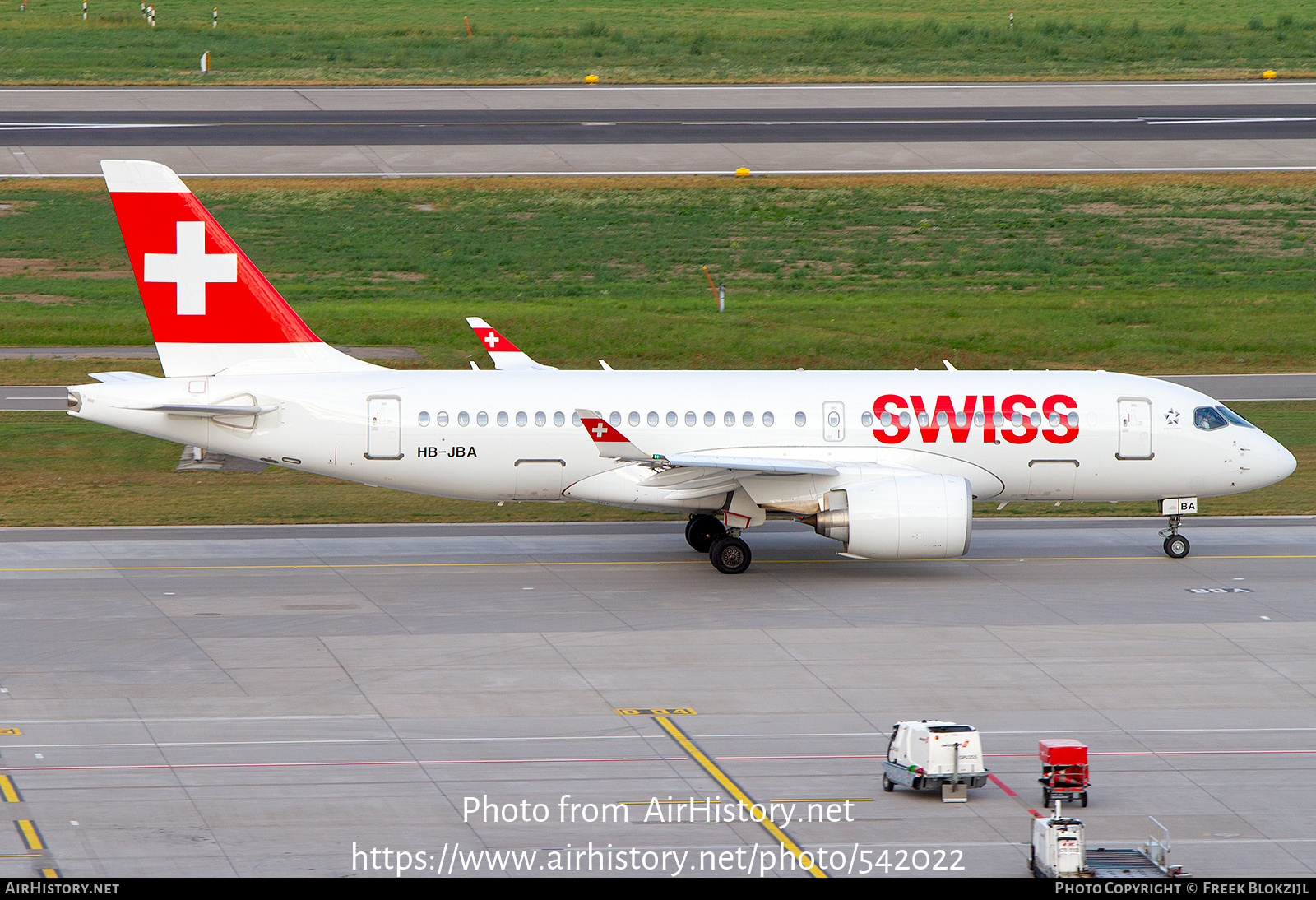 Aircraft Photo of HB-JBA | Bombardier CSeries CS100 (BD-500-1A10) | Swiss International Air Lines | AirHistory.net #542022