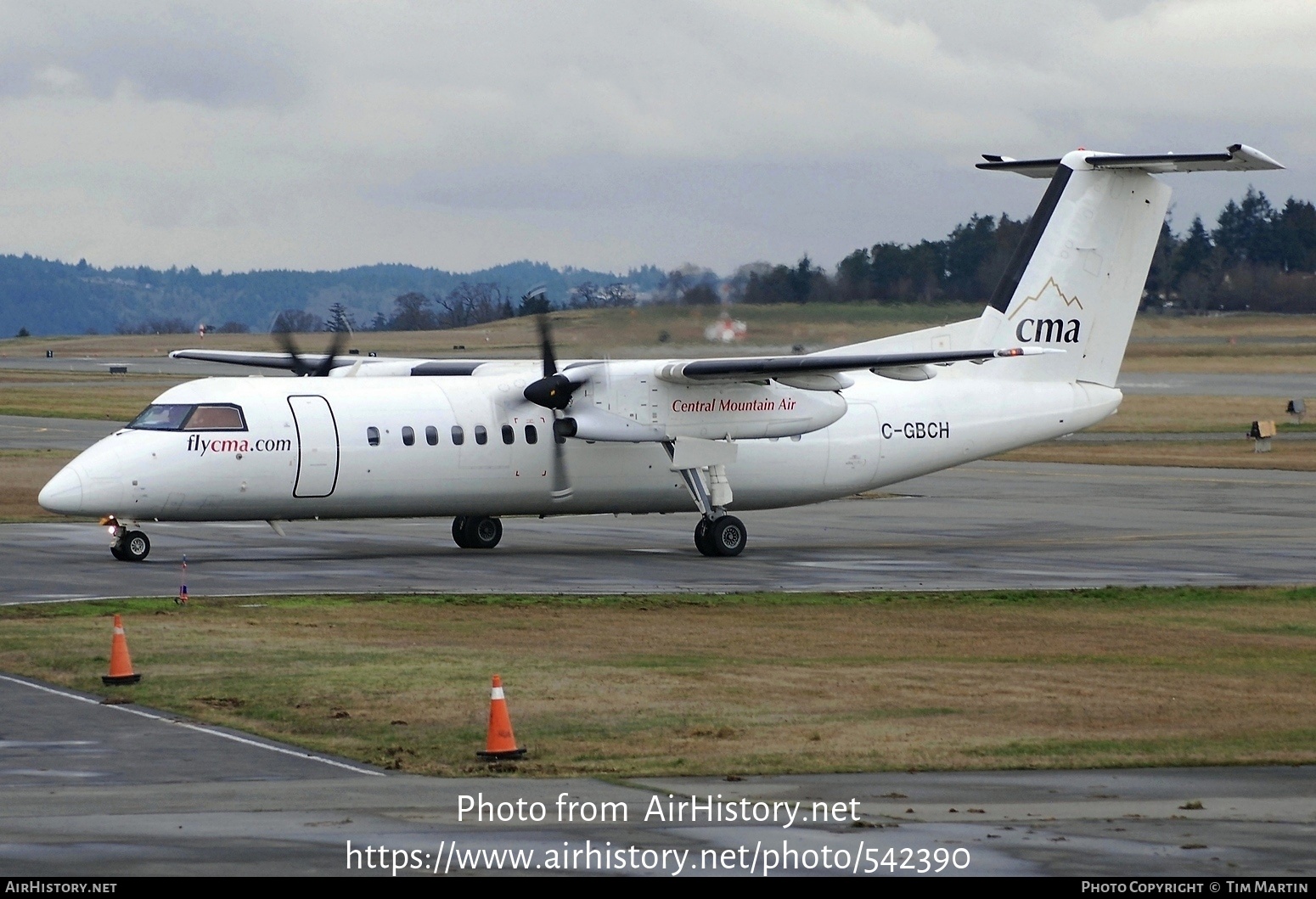 Aircraft Photo of C-GBCH | De Havilland Canada DHC-8-311 Dash 8 | Central Mountain Air - CMA | AirHistory.net #542390